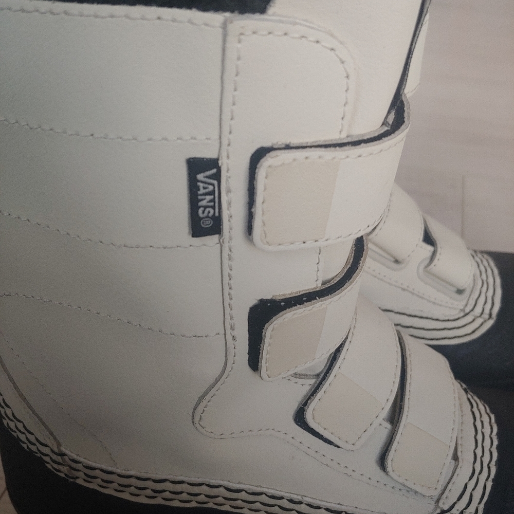 VANS NEW Standard V Snow MTE Boots - Picture 6 of 10